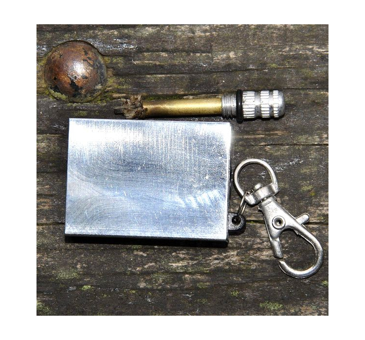 2 в 1 - огниво + спичка вечная (бензиновая) Фляга (50х28х10 мм) - 2 2 в 1 - огниво + спичка вечная (бензиновая) Фляга (50х28х10 мм) - 2