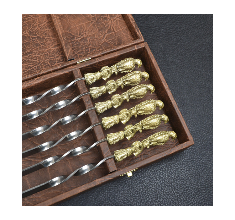 Набор шампуров ручной работы Мастер-Крами Птицы, рукоять бронза (3х10мм, 60см), 6 шт, в кожаном кейсе - 5 Набор шампуров ручной работы Мастер-Крами Птицы, рукоять бронза (3х10мм, 60см), 6 шт, в кожаном кейсе - 5