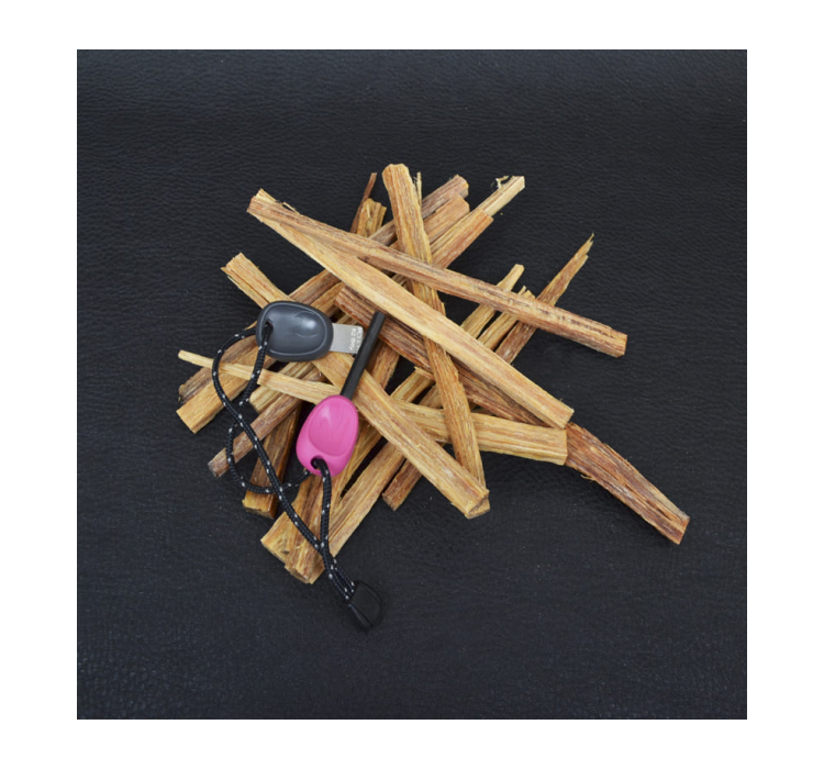 2 в 1 - кресало + свисток LIGHT MY FIRE Swedish FireSteel Scout фуксія, блістер - 7 2 в 1 - кресало + свисток LIGHT MY FIRE Swedish FireSteel Scout фуксія, блістер - 7