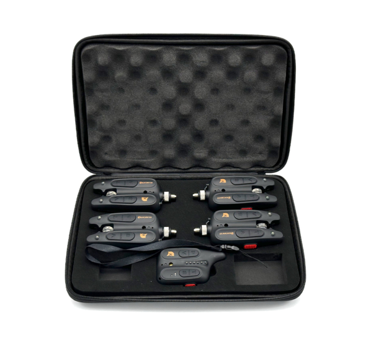 Набір сигналізаторів GLADIATOR BL1518 4+1 Black з пейджером+BLUETOOTH Набір сигналізаторів GLADIATOR BL1518 4+1 Black з пейджером+BLUETOOTH